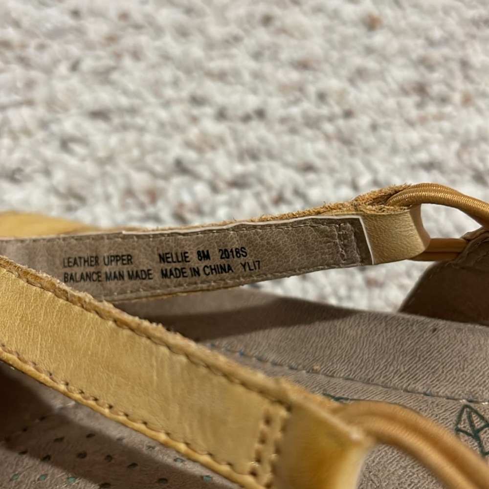 Earth Origins Berri Woven Casual Round Toe Slingback Sandals - Picture 2 of 7